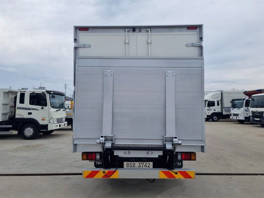 이스즈 엘프 3.5톤 냉장탑 투냉 4