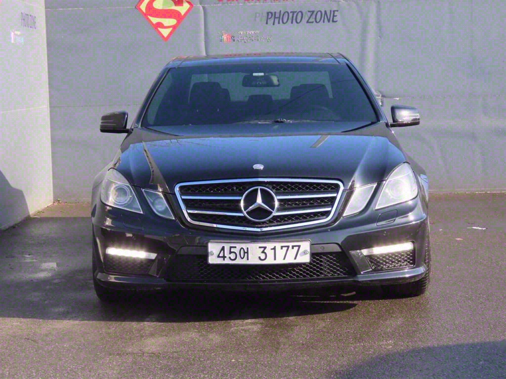 벤츠 E 클래스 E63 AMG 사진 2/20