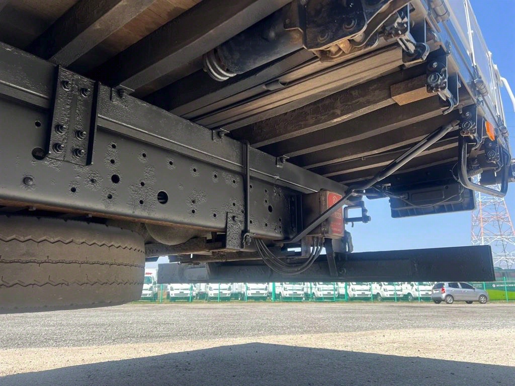 현대 메가트럭 280 카고 4.5톤 수동 11