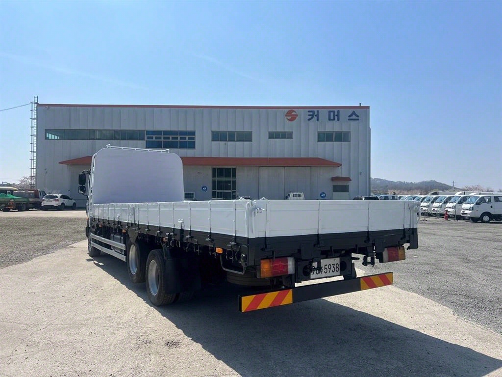 현대 메가트럭 280 카고 4.5톤 수동 4