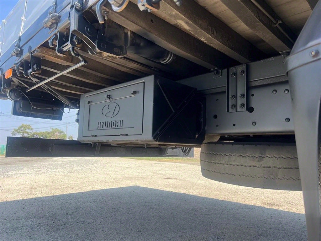 현대 메가트럭 280 카고 4.5톤 수동 12