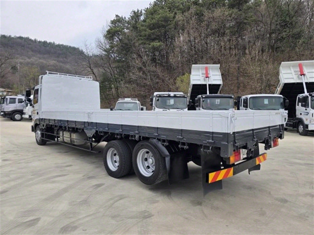 메가트럭 270 카고 4.5톤 수동