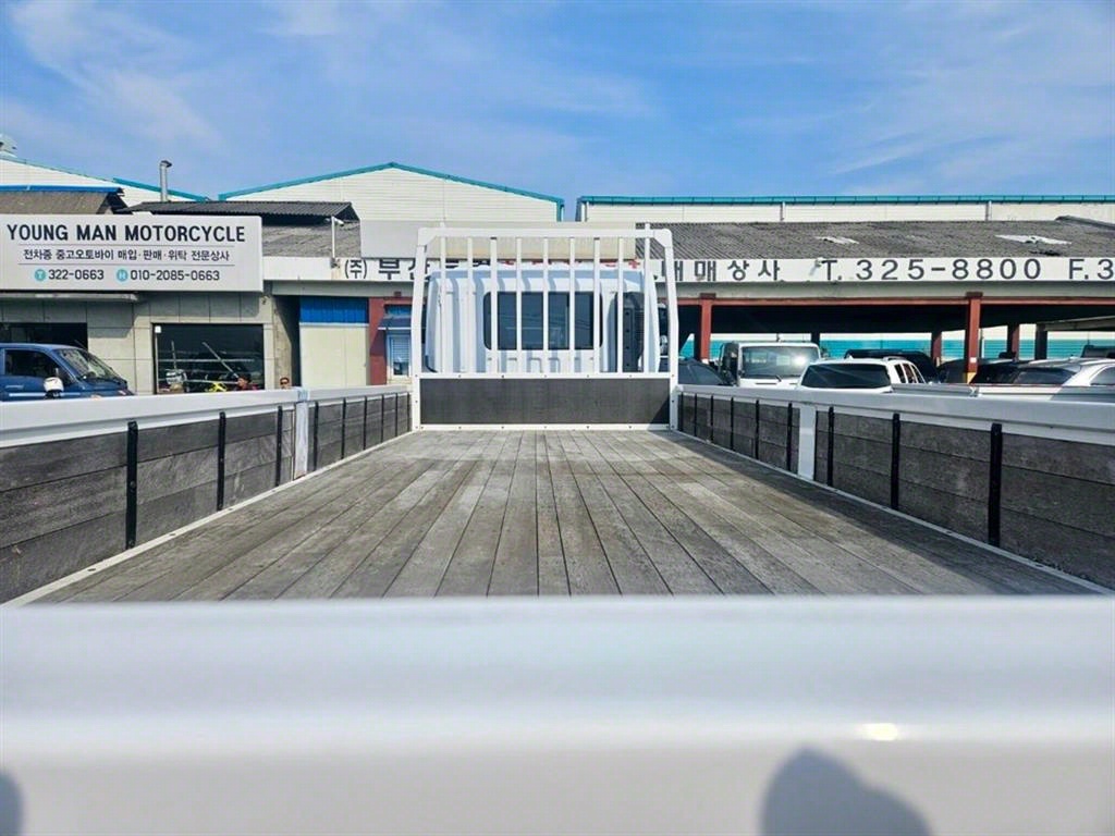 메가트럭 250 단바리 카고 5톤 수동