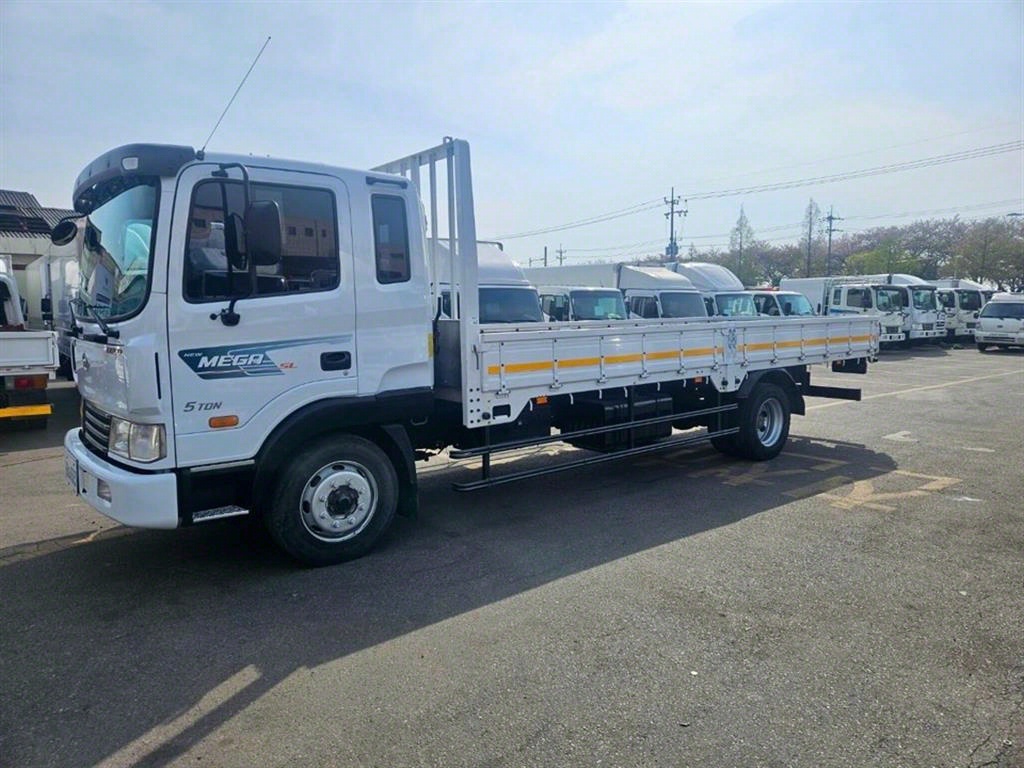 메가트럭 250 단바리 카고 5톤 수동