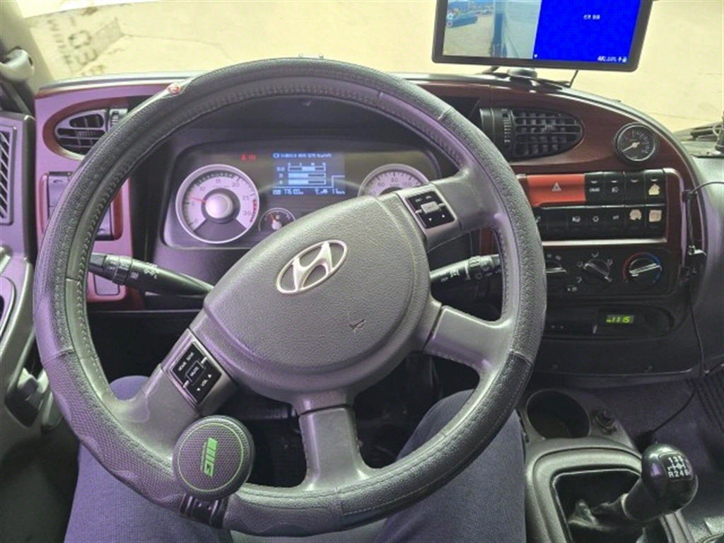 메가트럭 270 카고 4.5톤 수동