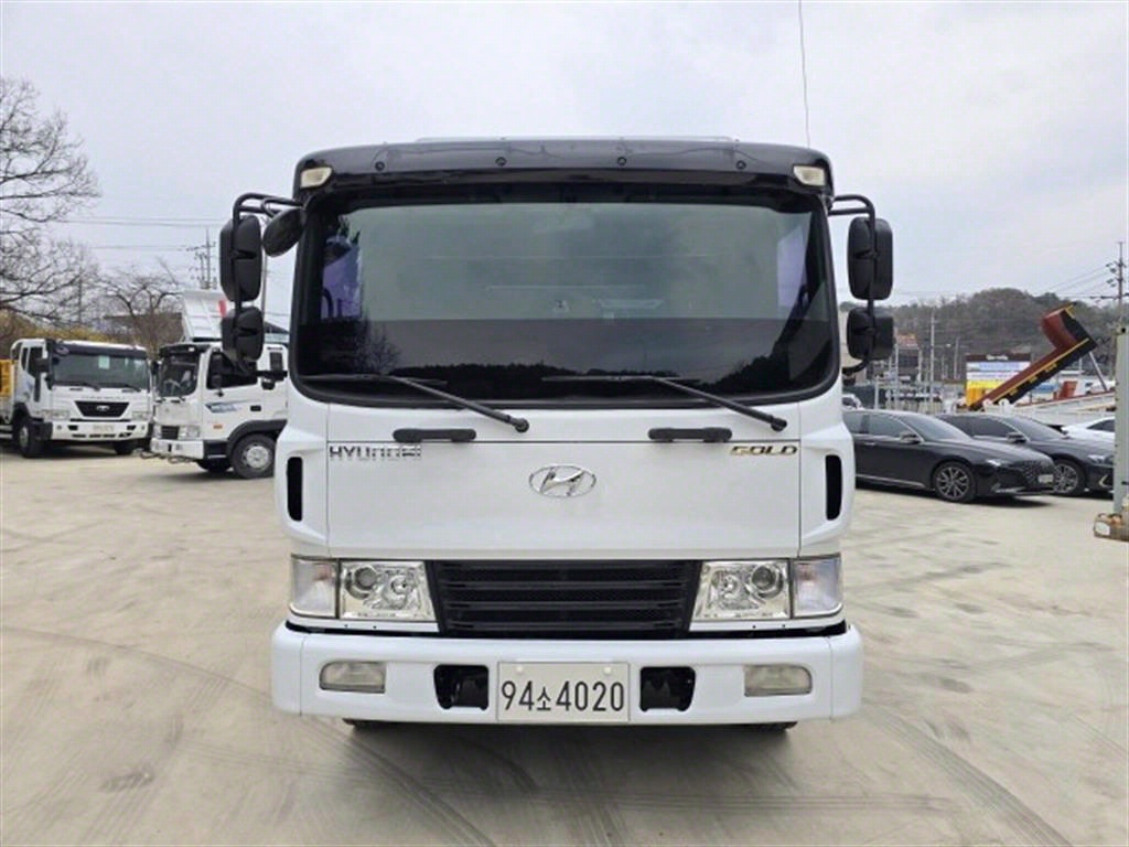 메가트럭 270 카고 4.5톤 수동