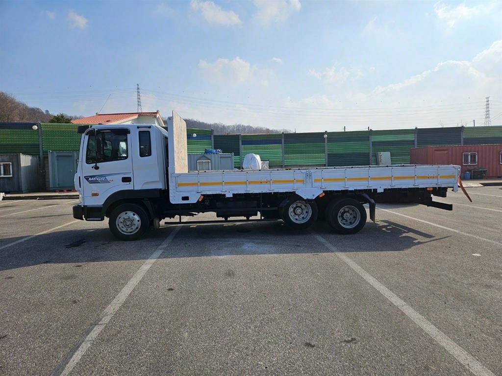 메가트럭 250 카고 4.5톤 수동
