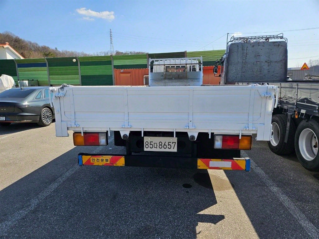 메가트럭 카고 6.5톤 수동