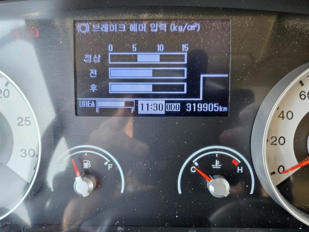 메가트럭 냉동탑 4.5톤 수동