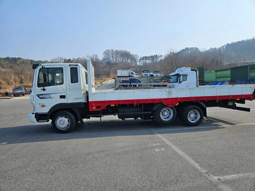 메가트럭 250 카고 5톤 수동