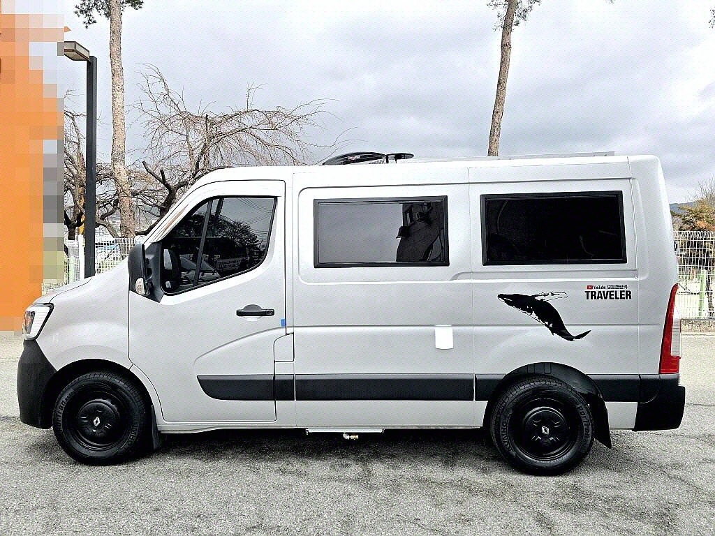 Renault Master Camping Car 3