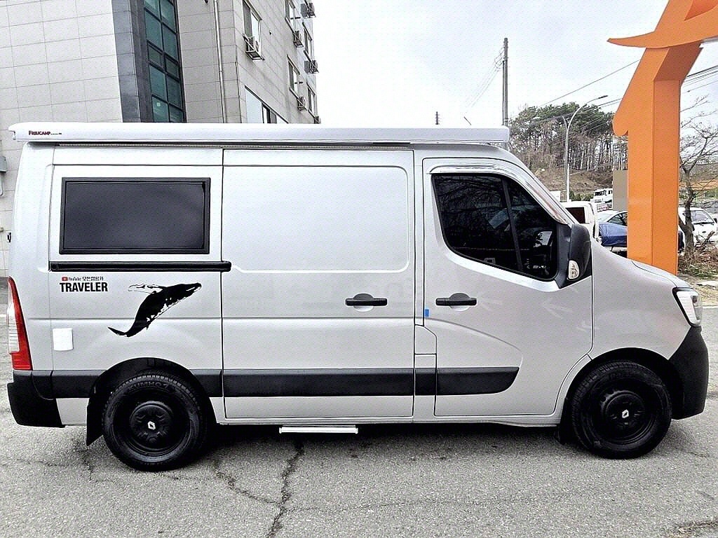 Renault Master Camping Car 5
