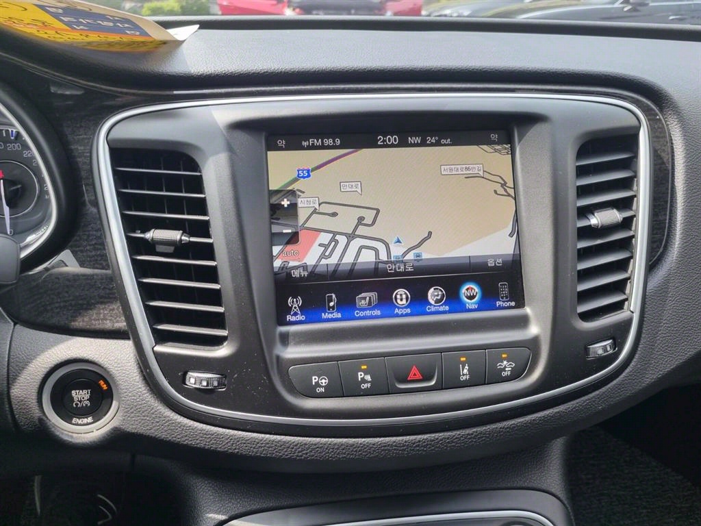 Chrysler 200 2.4 C 10