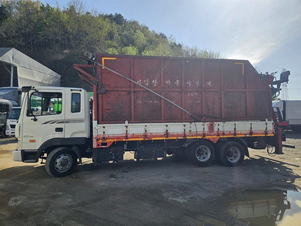 메가트럭 집게차 5톤 수동 없음(순정)
