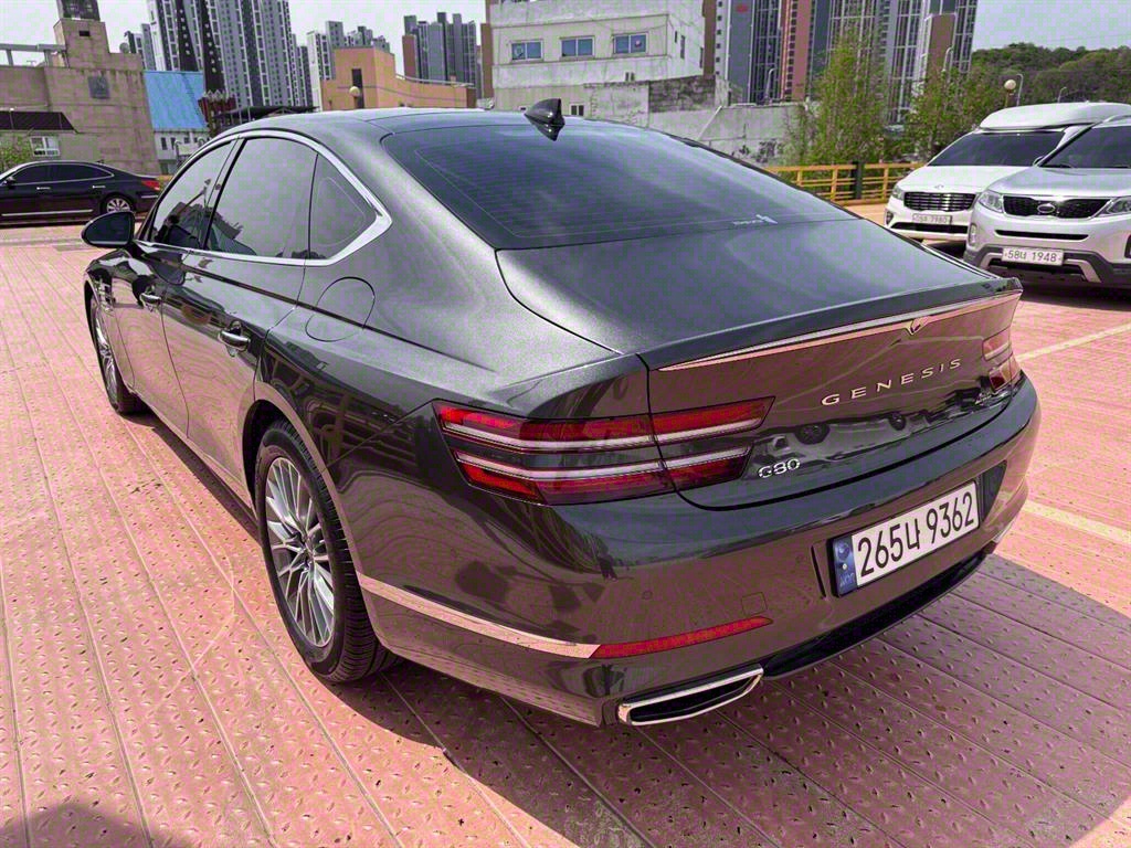Genesis G80 2.5 Gasoline Turbo AWD 3