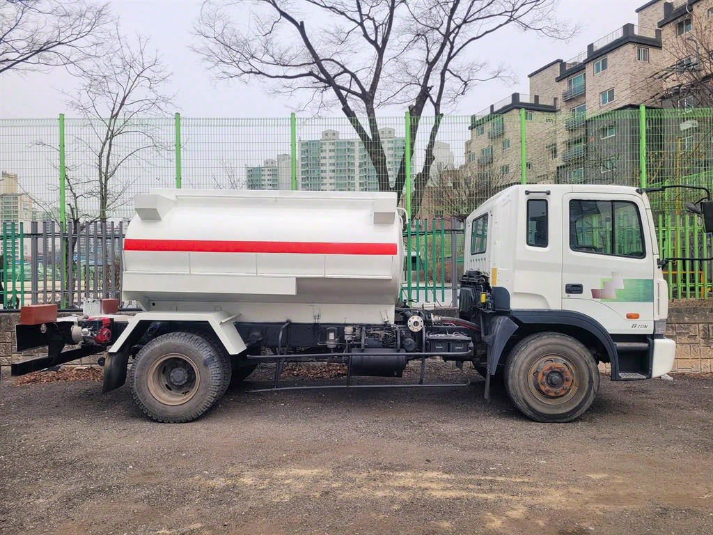 탱크로리 슈퍼트럭 수동