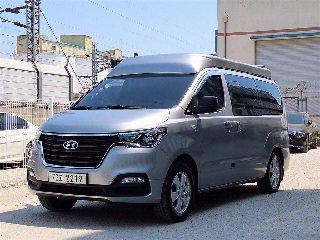 Hyundai Starex 4WD Camping Car 3