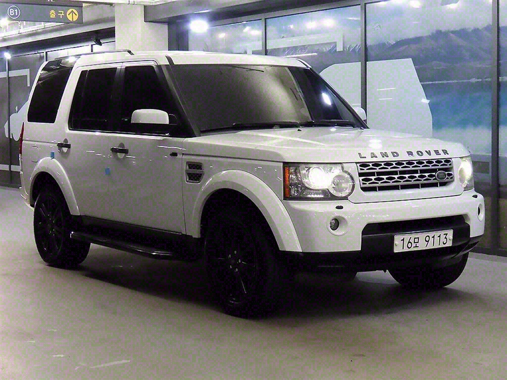 [랜드로버] 디스커버리4 3.0 TDV6 HSE 연식:2011,미션:오토,주행거리:202,456km,연료:경유 ,색상:흰색