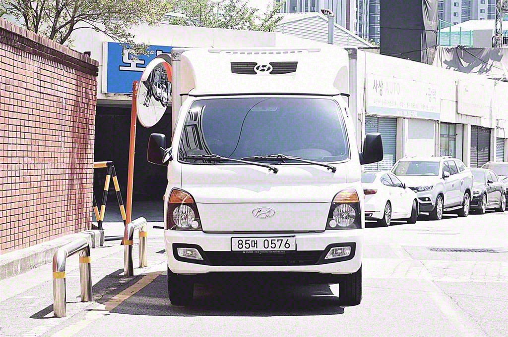포터2 1톤 냉동탑