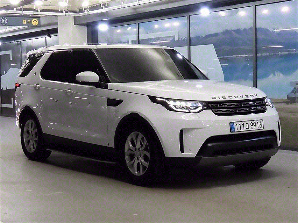[랜드로버] 디스커버리5 2.0 SD4 SE 연식:2018,미션:오토,주행거리:119,424km,연료:경유 ,색상:흰색