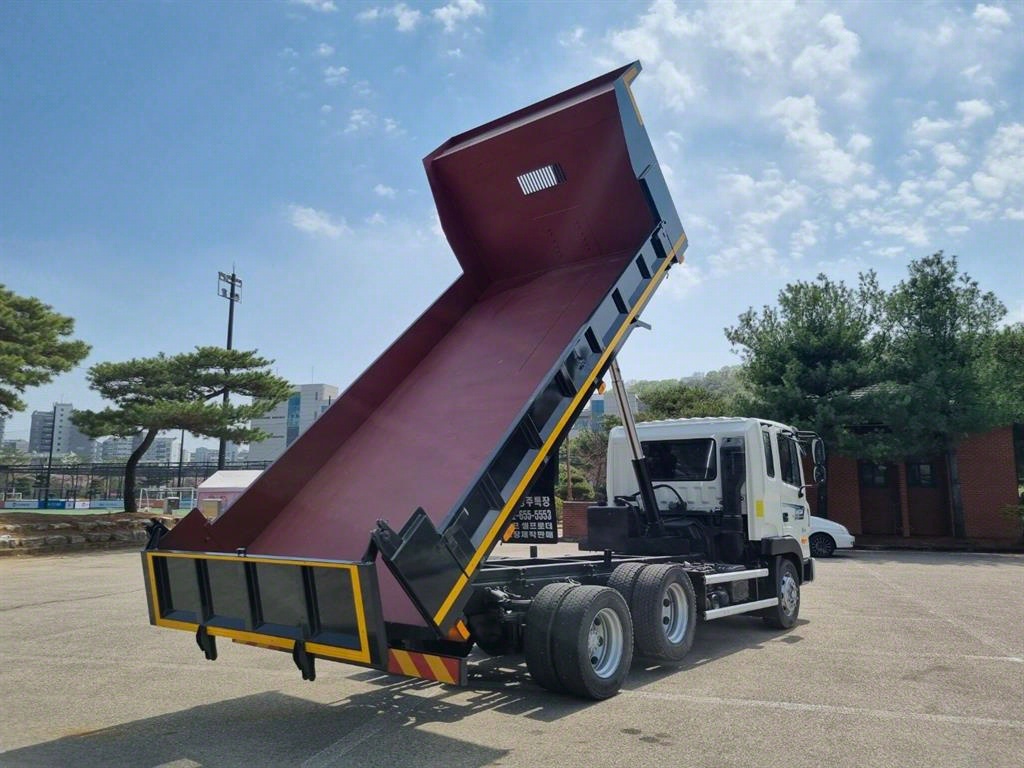 현대 메가트럭 화물덤프 5톤