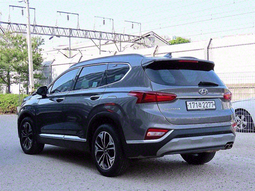 Hyundai Santa Fe Diesel 2.2 4WD Prestige 4