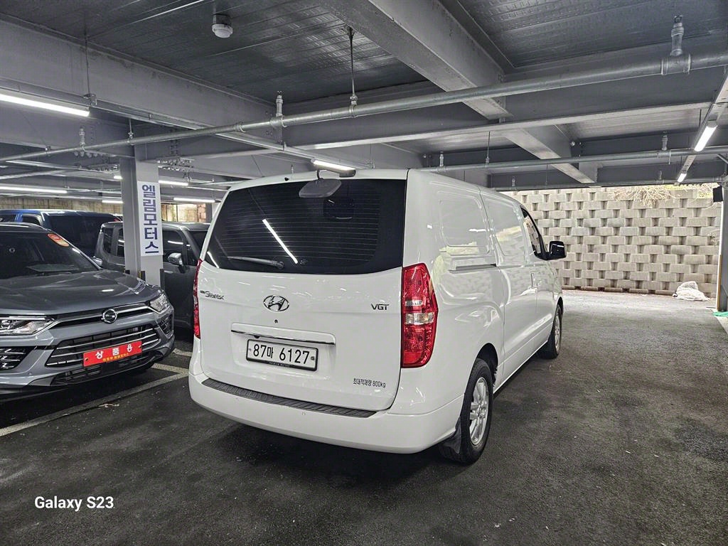Hyundai Starex Smart 4