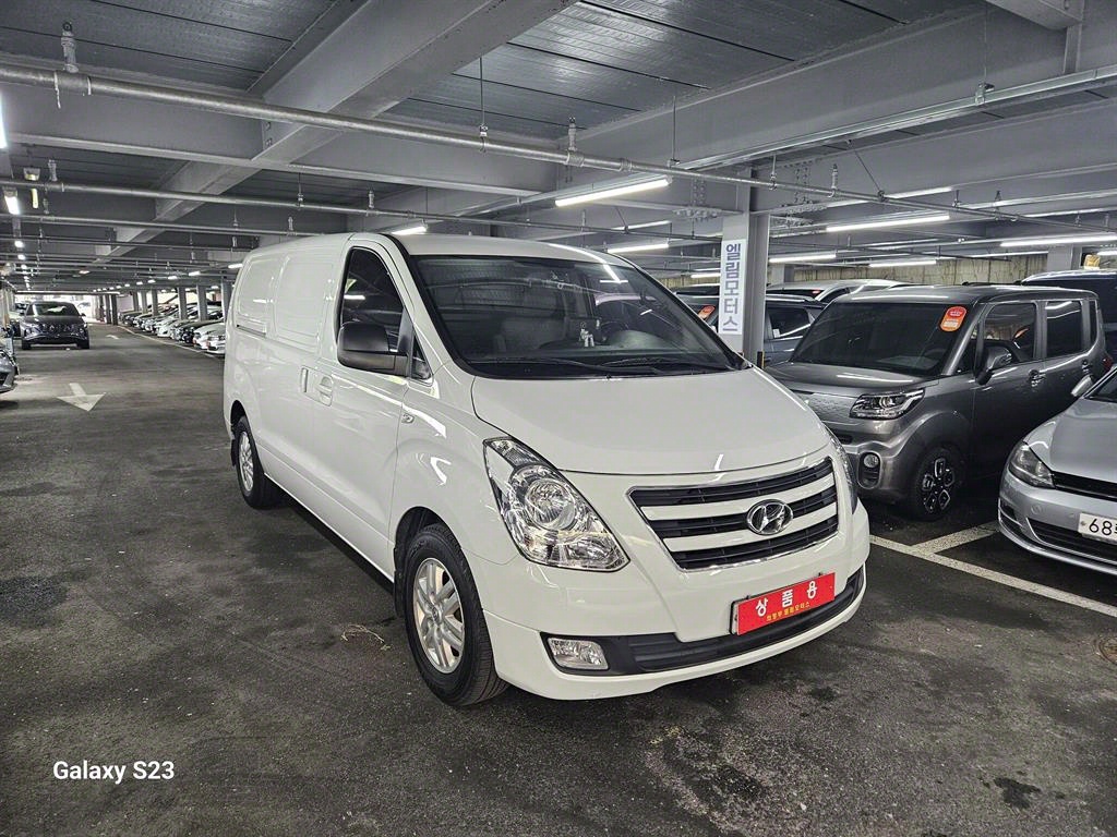 Hyundai Starex Smart 3