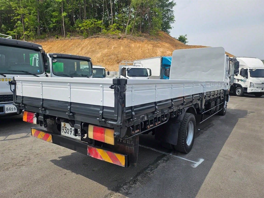메가트럭 260 단바리 카고 4.5톤 수동