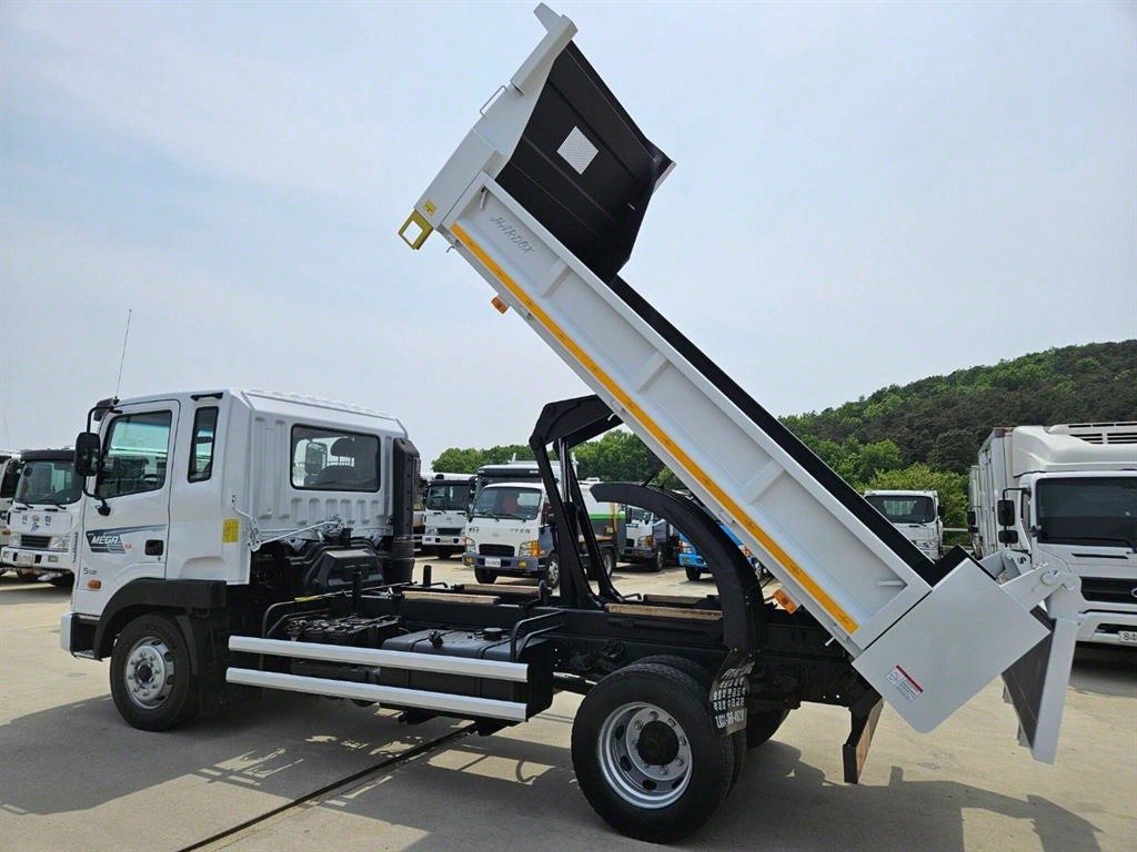 현대 메가트럭 화물덤프 5톤