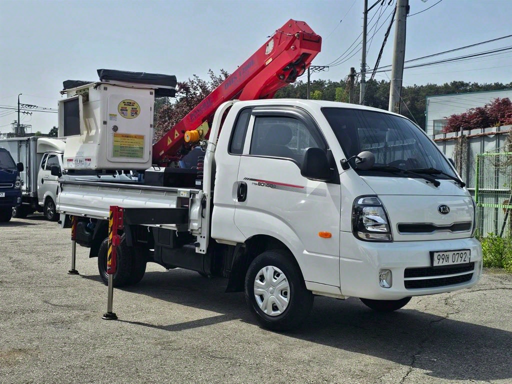 고소작업차 동해기계항공 봉고3 1톤