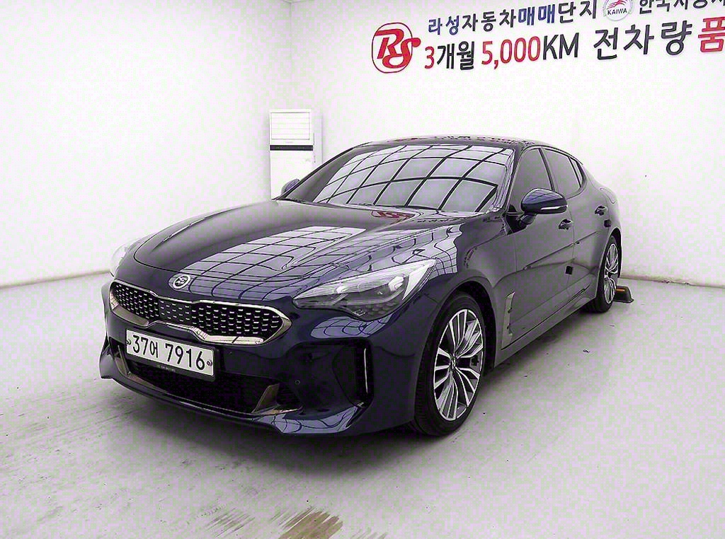 Kia Stinger Gasoline 2.0 Turbo 2WD Platinum 3