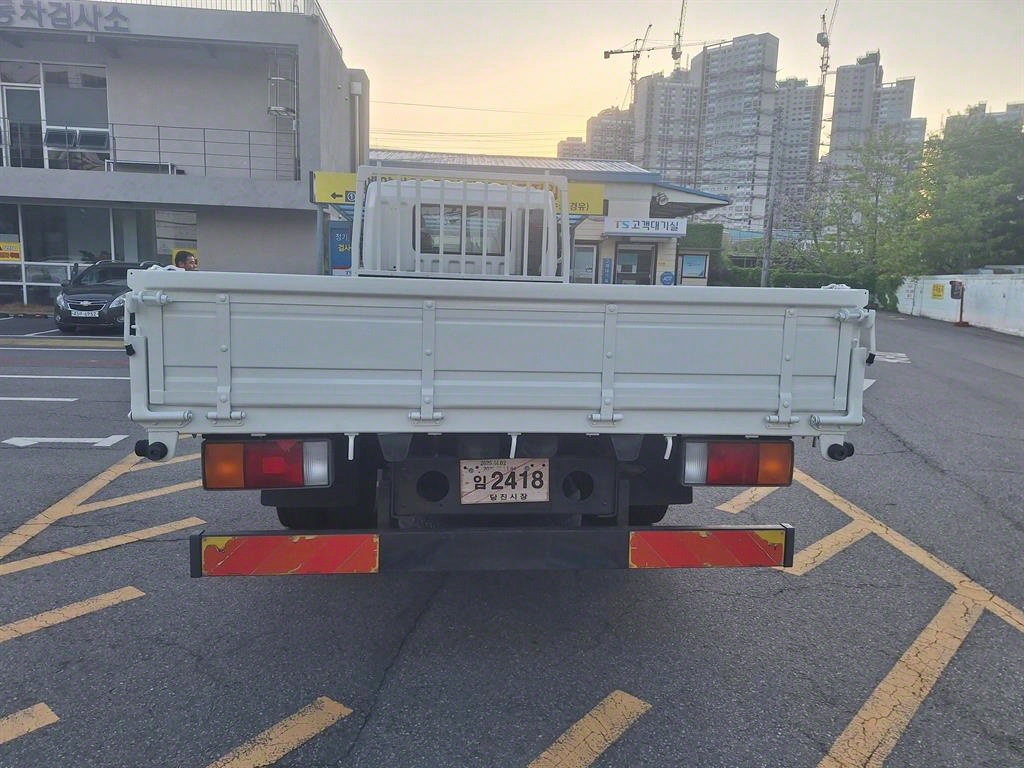 메가트럭 단바리 카고 5톤 수동