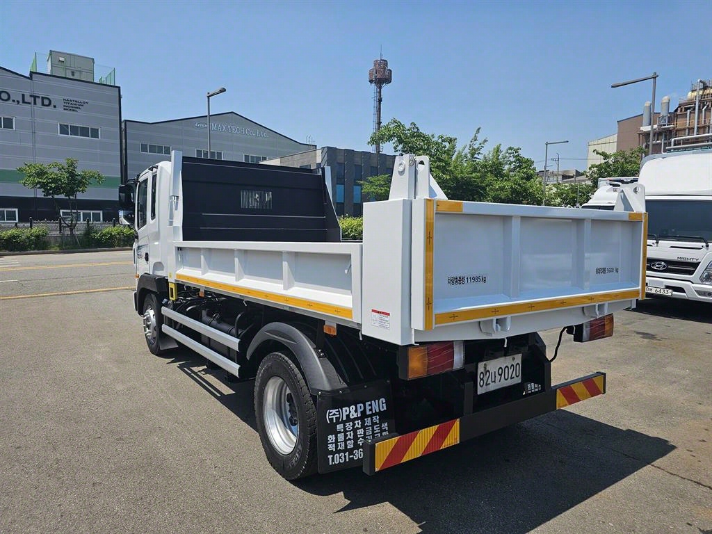 현대 메가트럭 화물덤프 5톤