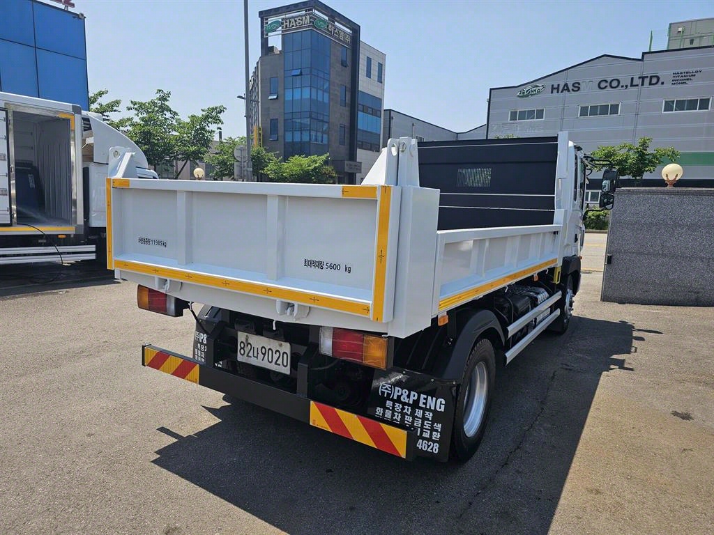 현대 메가트럭 화물덤프 5톤