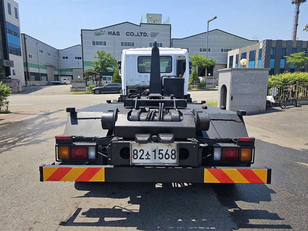 메가트럭 암롤 5톤 수동