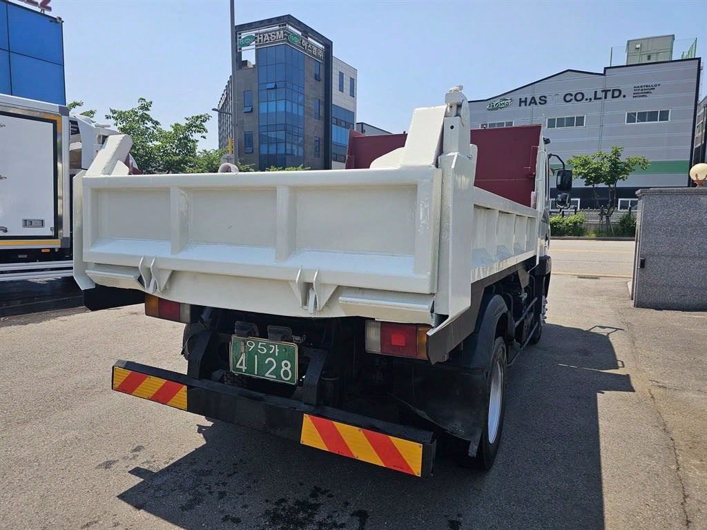 현대 메가트럭 화물덤프 5톤