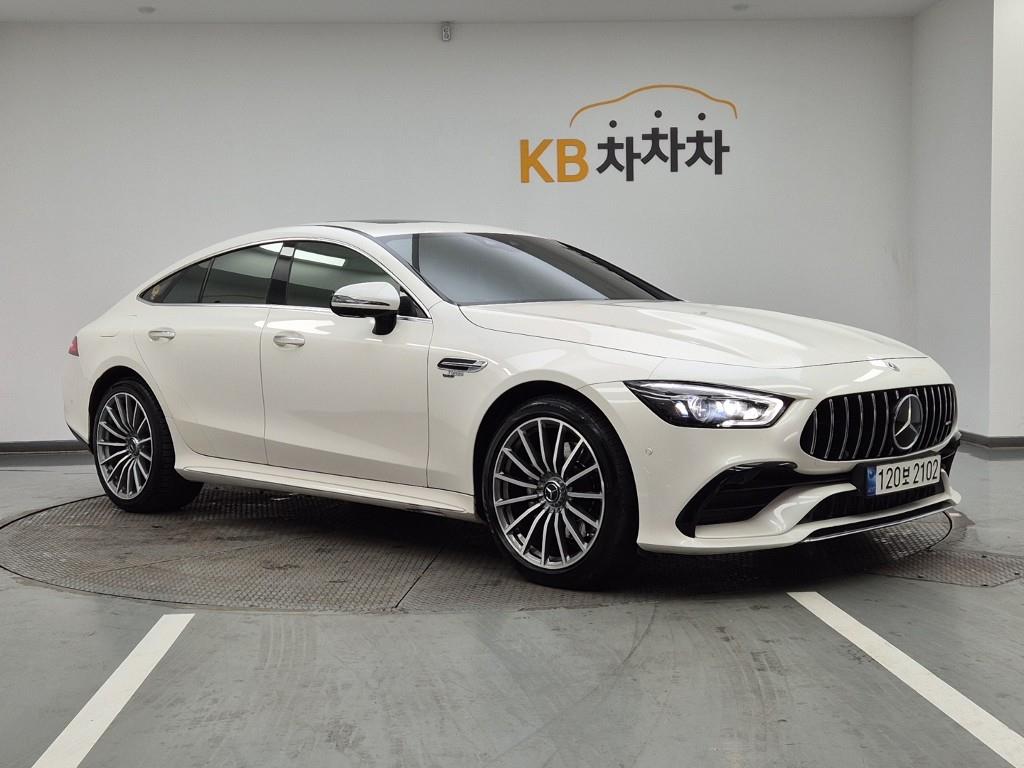 Mercedes-Benz AMG GT 4 Duo 43 4MATIC+ 3