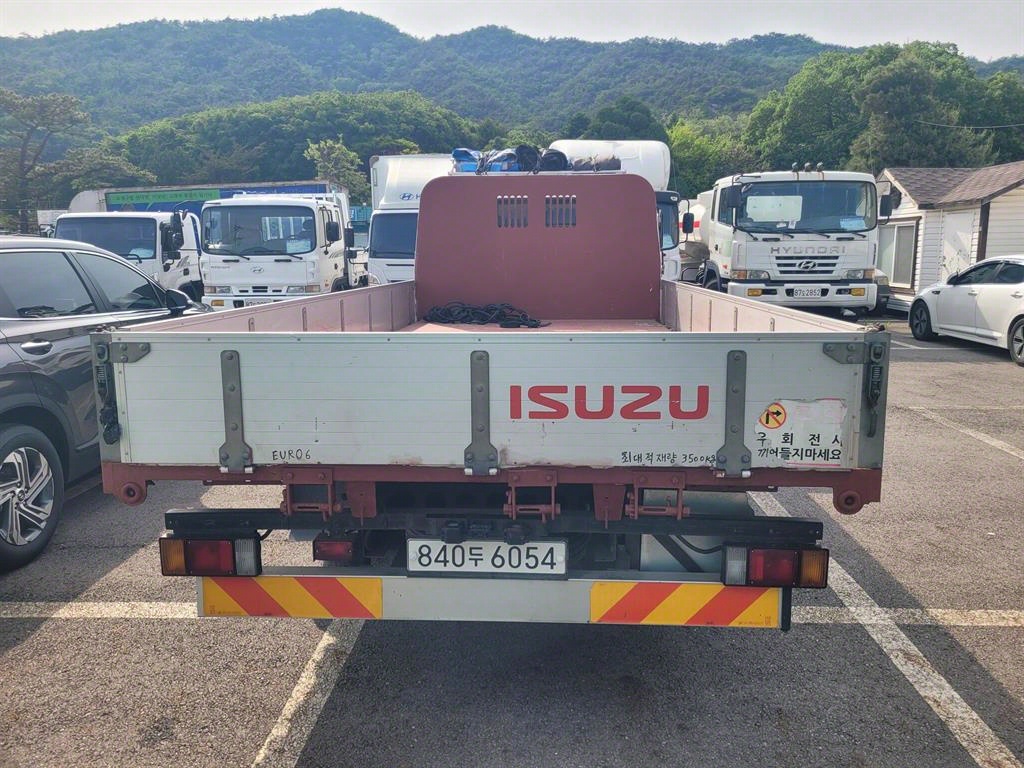 엘프 3.5톤 카고