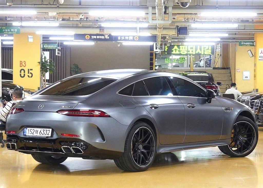 Mercedes-Benz AMG GT 4 Duo 63 S 4MATIC+ — фото 3