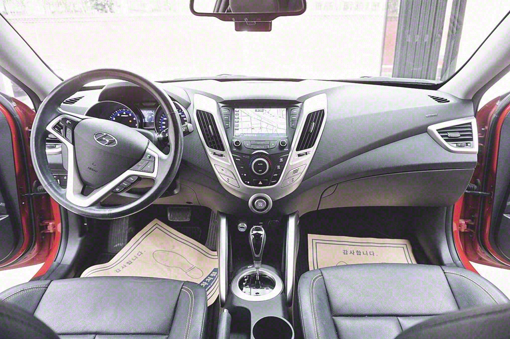 Hyundai Veloster 1.6 GDI PYL A/ T 9