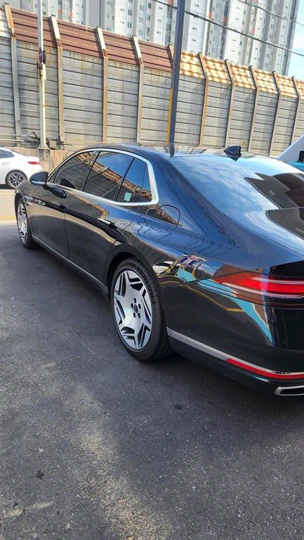 Genesis G90 3.5T GDI AWD 4