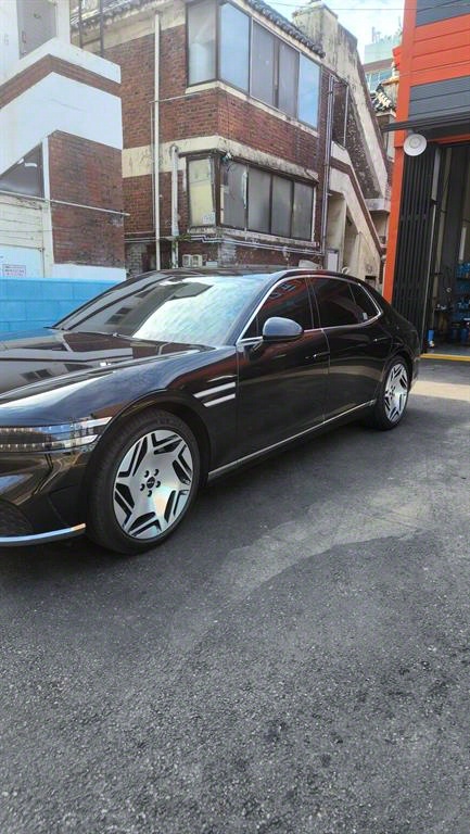 Genesis G90 3.5T GDI AWD 5