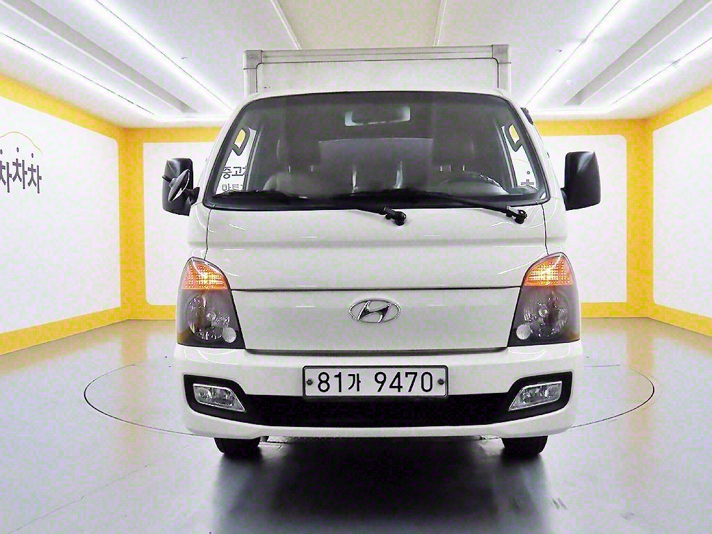 Hyundai Porter Super Cab/ Long Wheelbase/ CRDi Plus