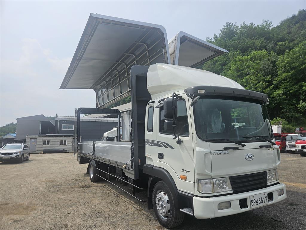 메가트럭 단바리 윙바디 5톤 수동
