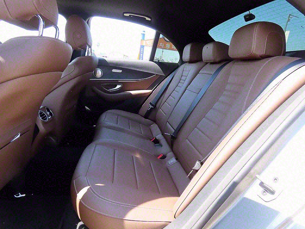 Mercedes-Benz E-Class E250 Avantgarde 7