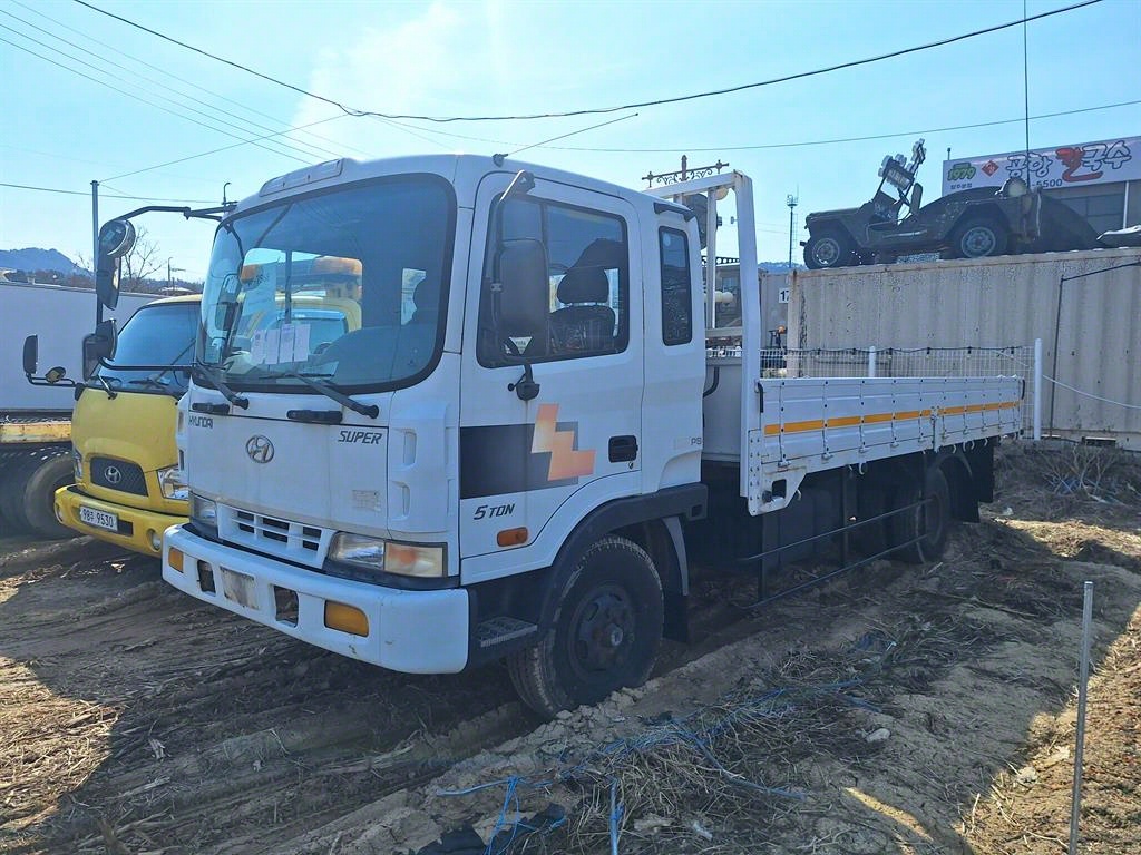 슈퍼트럭 카고 5톤 수동