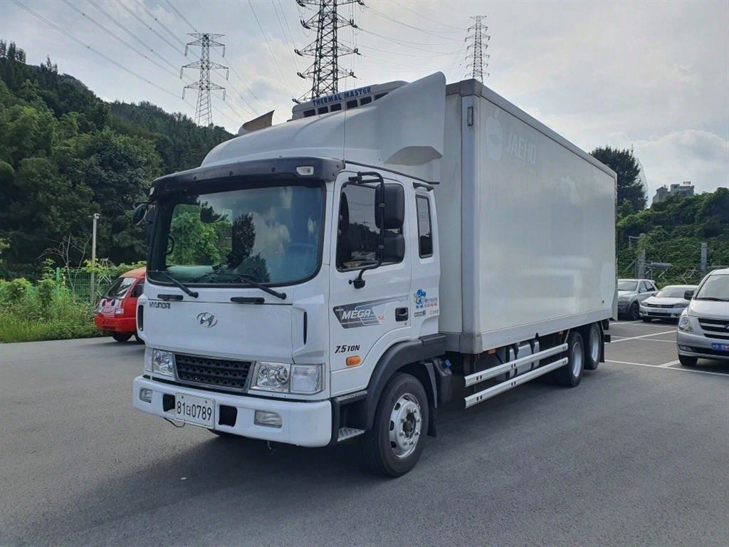 메가트럭 냉동탑 7.5톤 수동