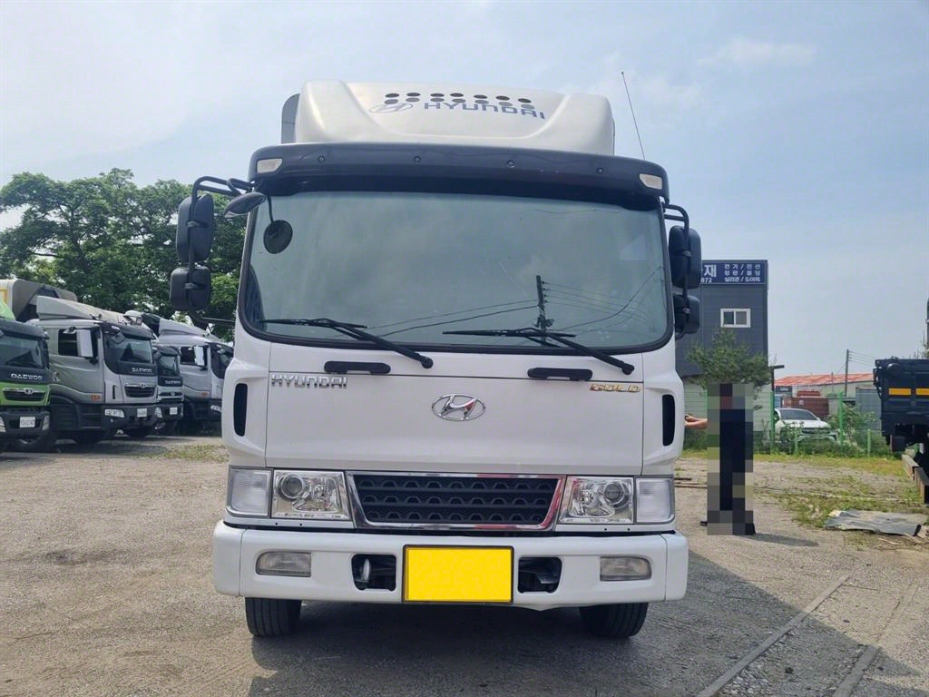메가트럭 냉동윙 4.5톤 수동