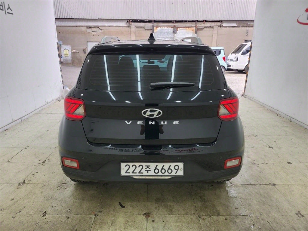 Hyundai Venue 1.6 Flux 5